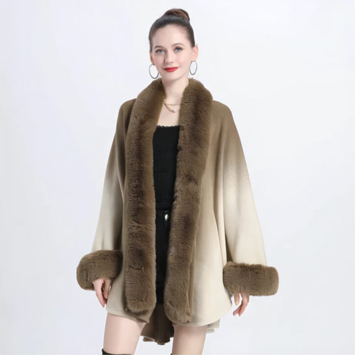 Poncho manteau fourrure bicolore pour femme