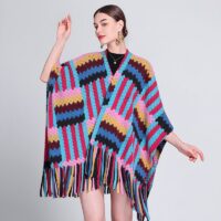 Poncho multicolore mixte tricoté avec franges